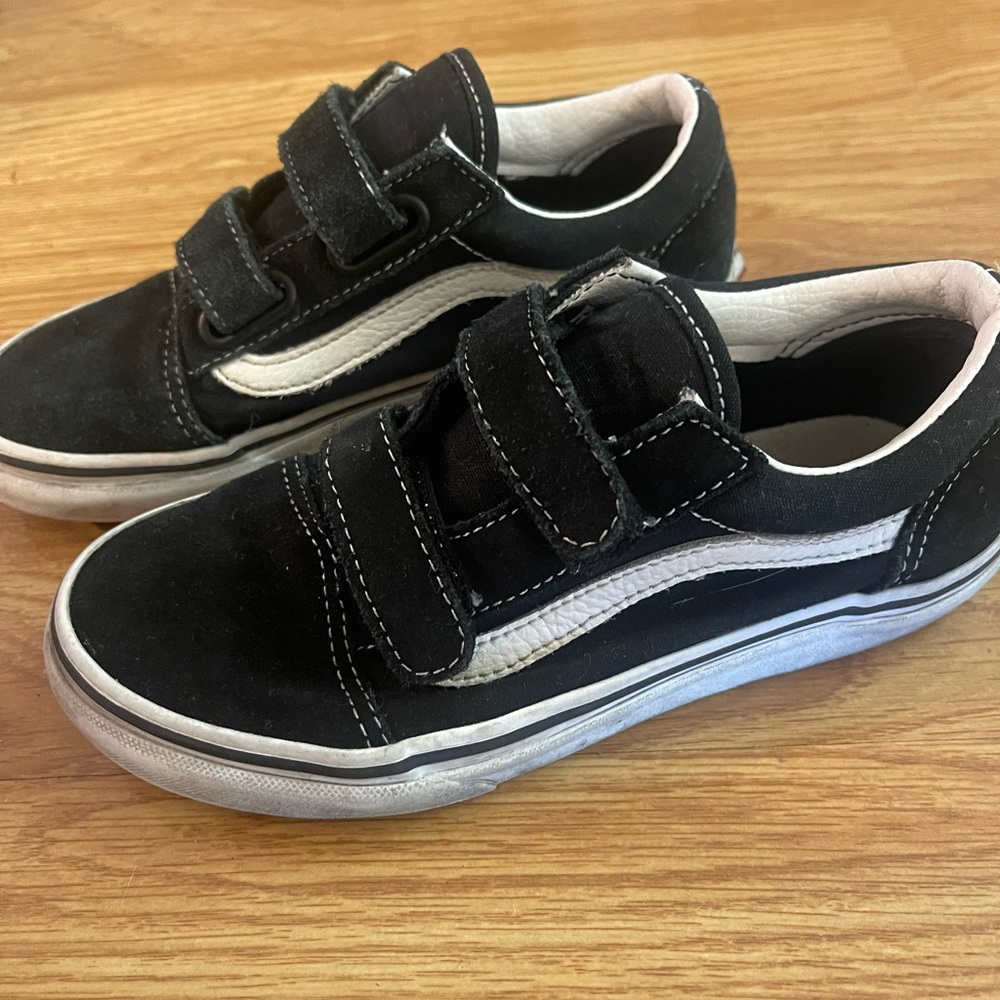 Black & White Vans Size 2